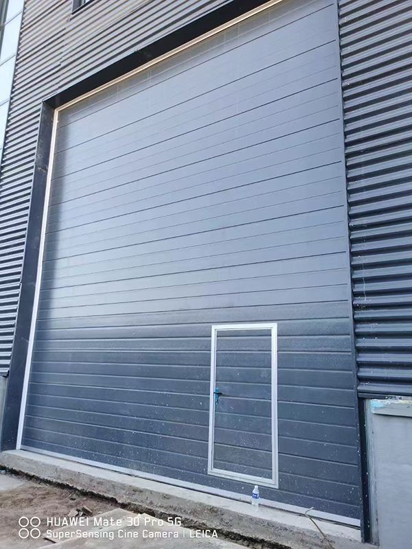 齐干却勒街道车库门 齐干却勒街道车库门