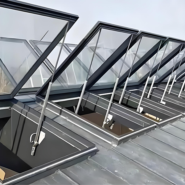 消防齐干却勒街道排烟窗