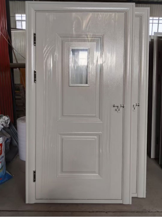 齐干却勒街道学校教室门