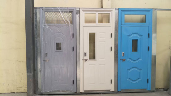 齐干却勒街道学校教室门