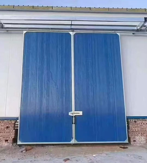 齐干却勒街道工业门在大型仓储物流通道中的应用实例